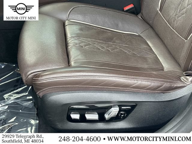 Used 2018 BMW M550i xDrive w/ Driving Assistance Package AWD/4WD image 20
