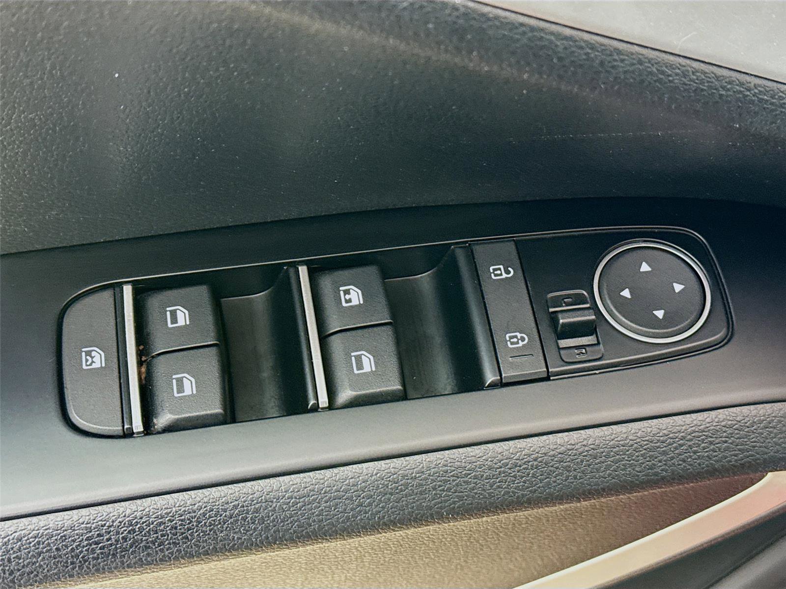 Used 2024 Kia Soul LX w/ LX Technology Package image 18