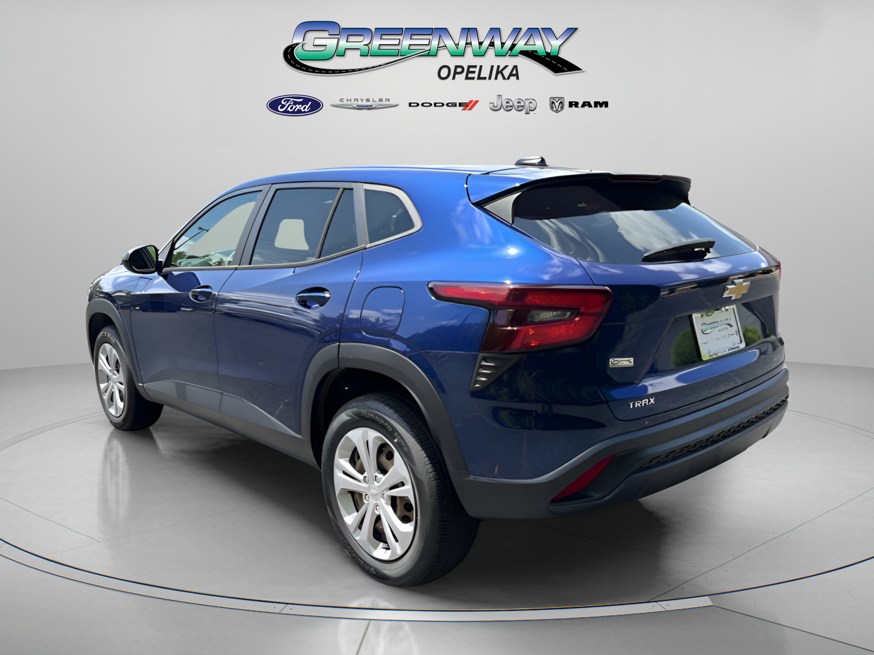 Used 2024 Chevrolet Trax LS FWD image 5