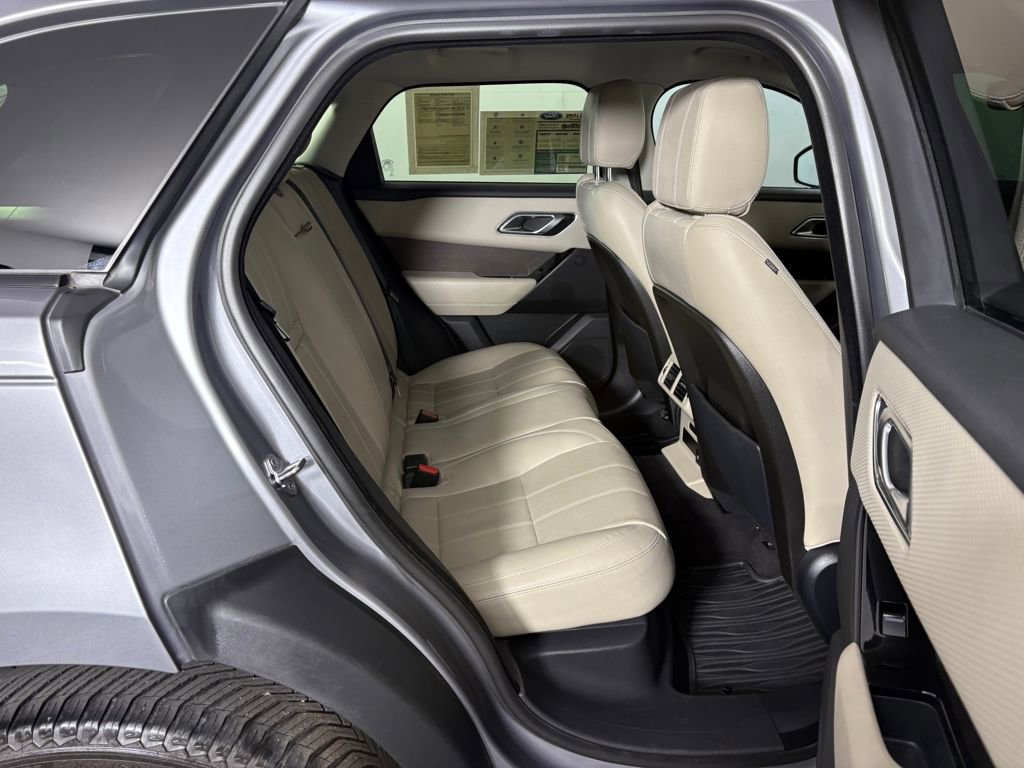 Used 2020 Land Rover Range Rover Velar S image 32