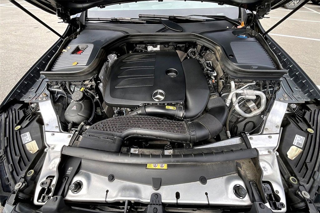 Used 2021 Mercedes-Benz GLC 300 4MATIC image 25