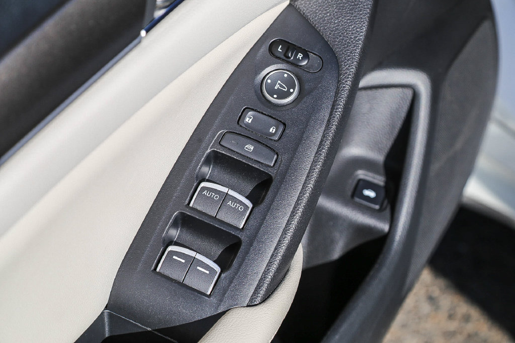 Used 2019 Honda Accord LX image 40