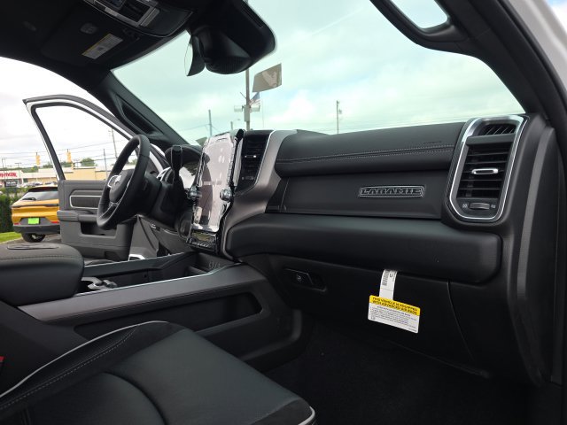 New 2026 RAM 2500 Laramie w/ Night Edition AWD/4WD image 41