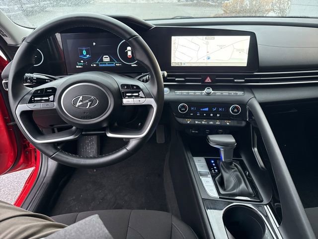 Used 2023 Hyundai Elantra SEL w/ Convenience Package image 24