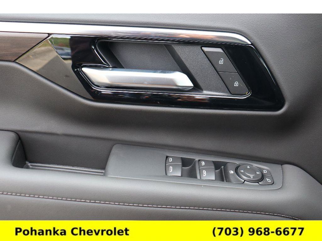 New 2026 Chevrolet Suburban LS image 19