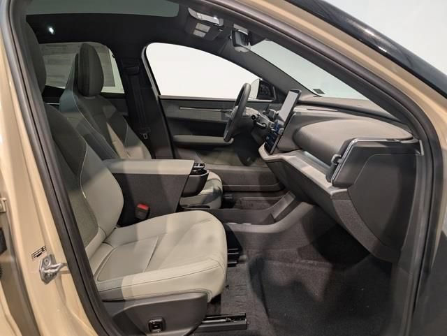 New 2026 Volvo EX30 Cross Country Ultra w/ Protection Package Premier AWD/4WD image 24