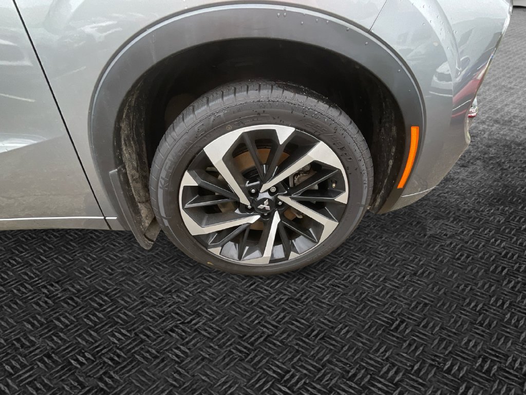 Used 2022 Mitsubishi Outlander SEL AWD/4WD image 11