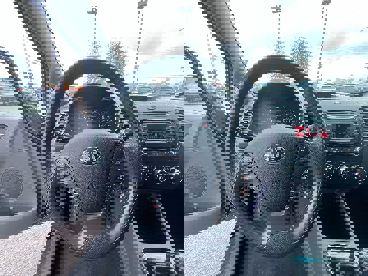 Used 2018 Kia Forte LX image 15