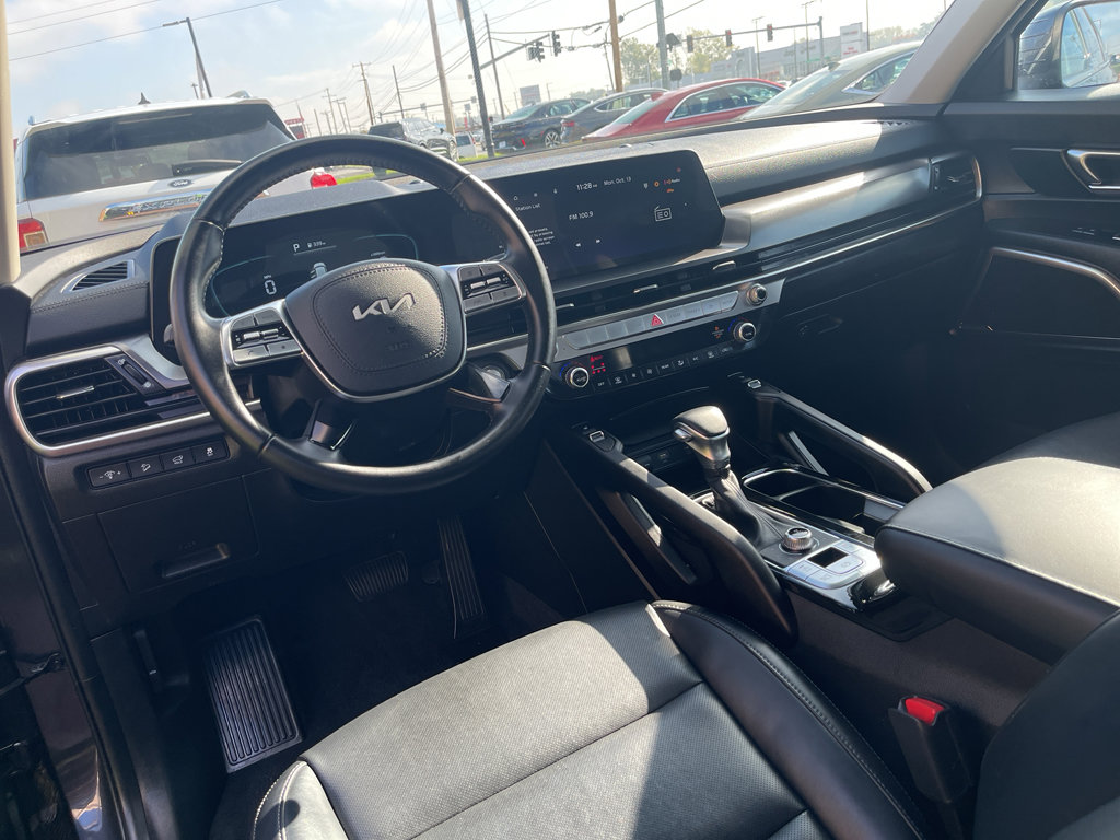 Used 2025 Kia Telluride S image 29