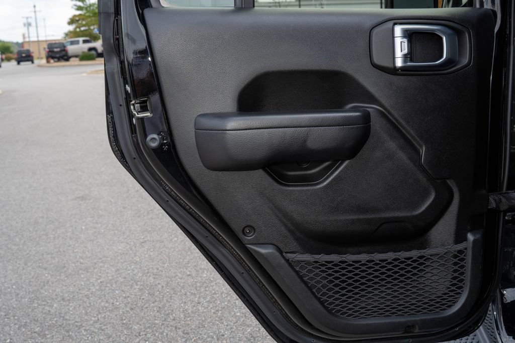 Used 2022 Jeep Wrangler Unlimited Sport AWD/4WD image 11