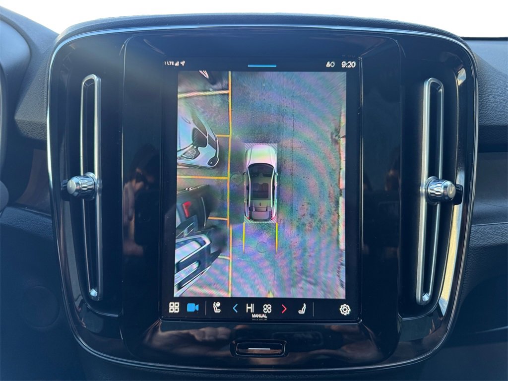 Certified 2022 Volvo C40 P8 Recharge Ultimate image 19