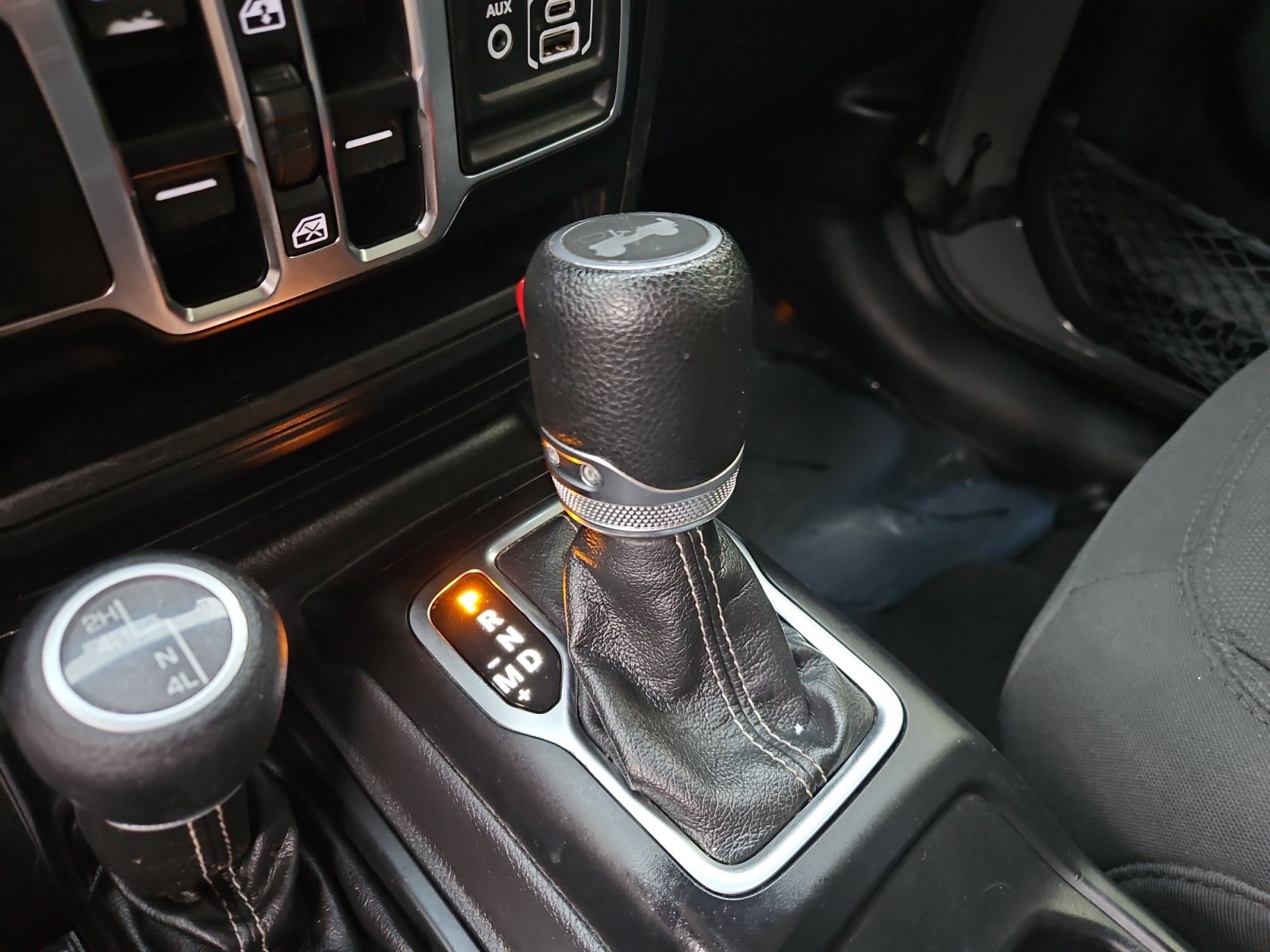 Used 2021 Jeep Wrangler Unlimited Sahara AWD/4WD image 23