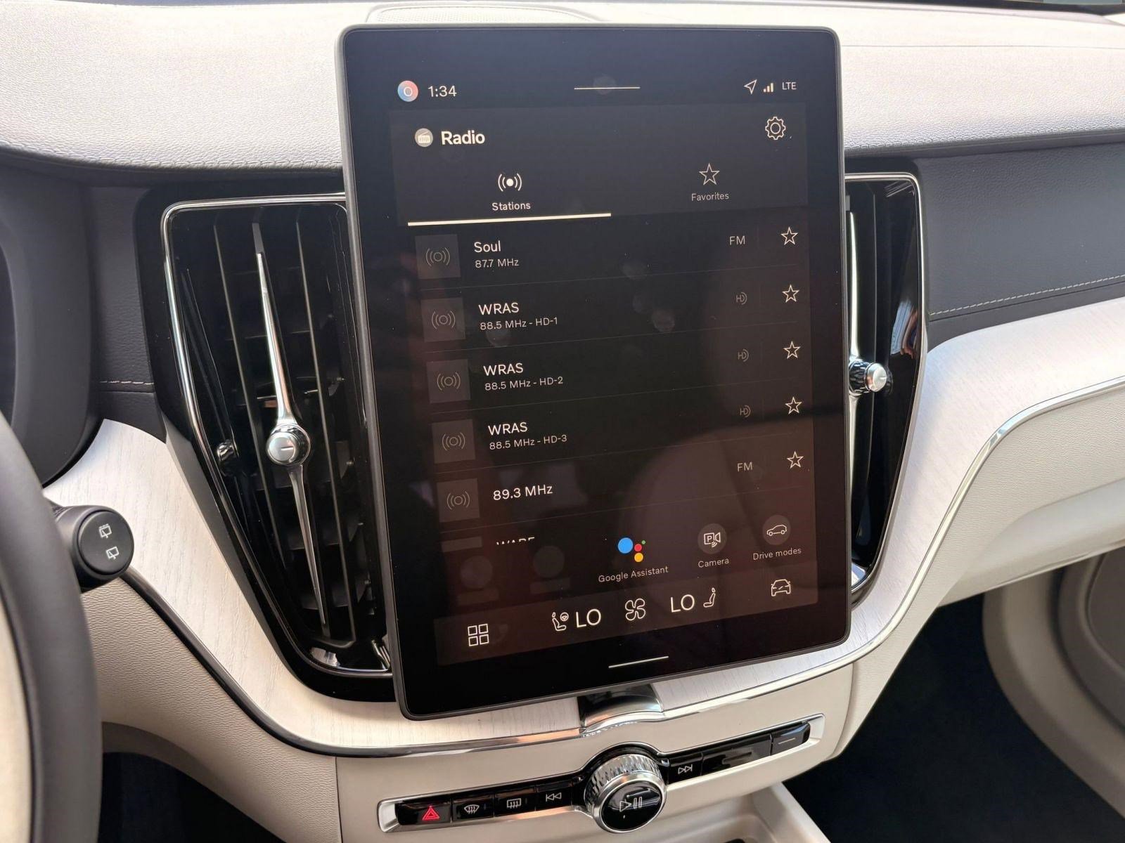 New 2026 Volvo XC60 B5 Ultra w/ Climate Package image 29