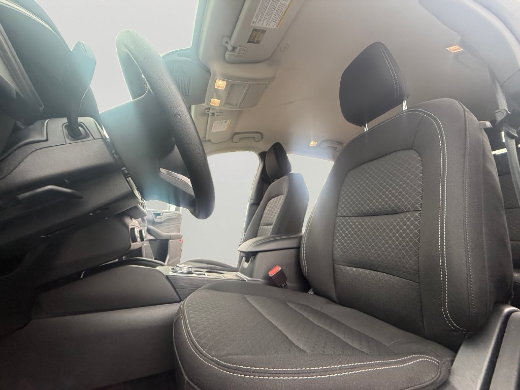 Used 2025 Ford Escape Active AWD/4WD image 20