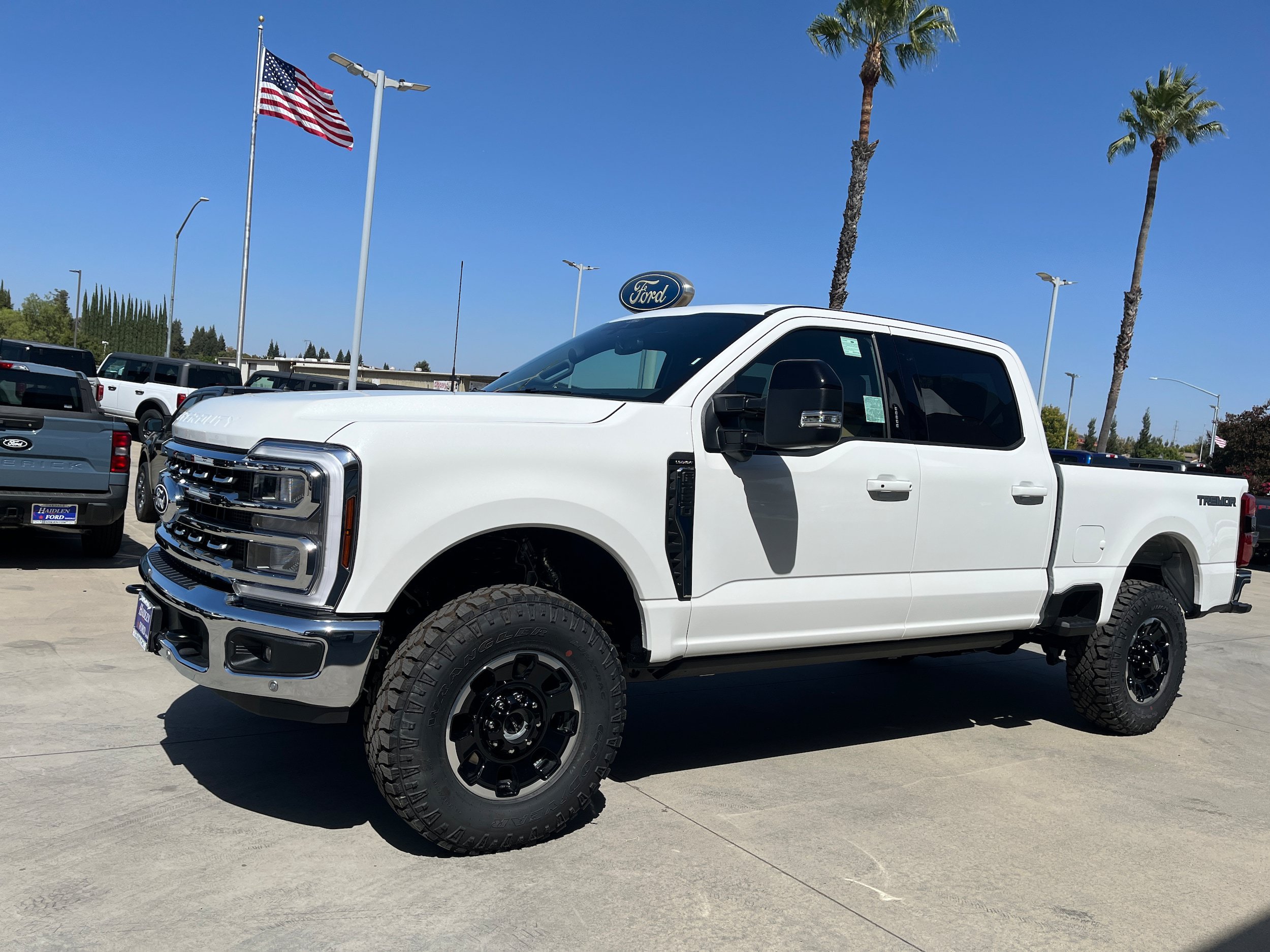 New 2027 Ford F250 Lariat w/ Tremor Off-Road Package AWD/4WD image 2