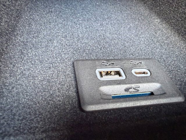 Certified 2023 Cadillac XT6 Luxury FWD image 9