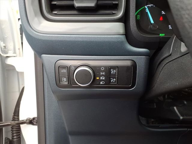 Certified 2024 Ford Maverick XL image 30