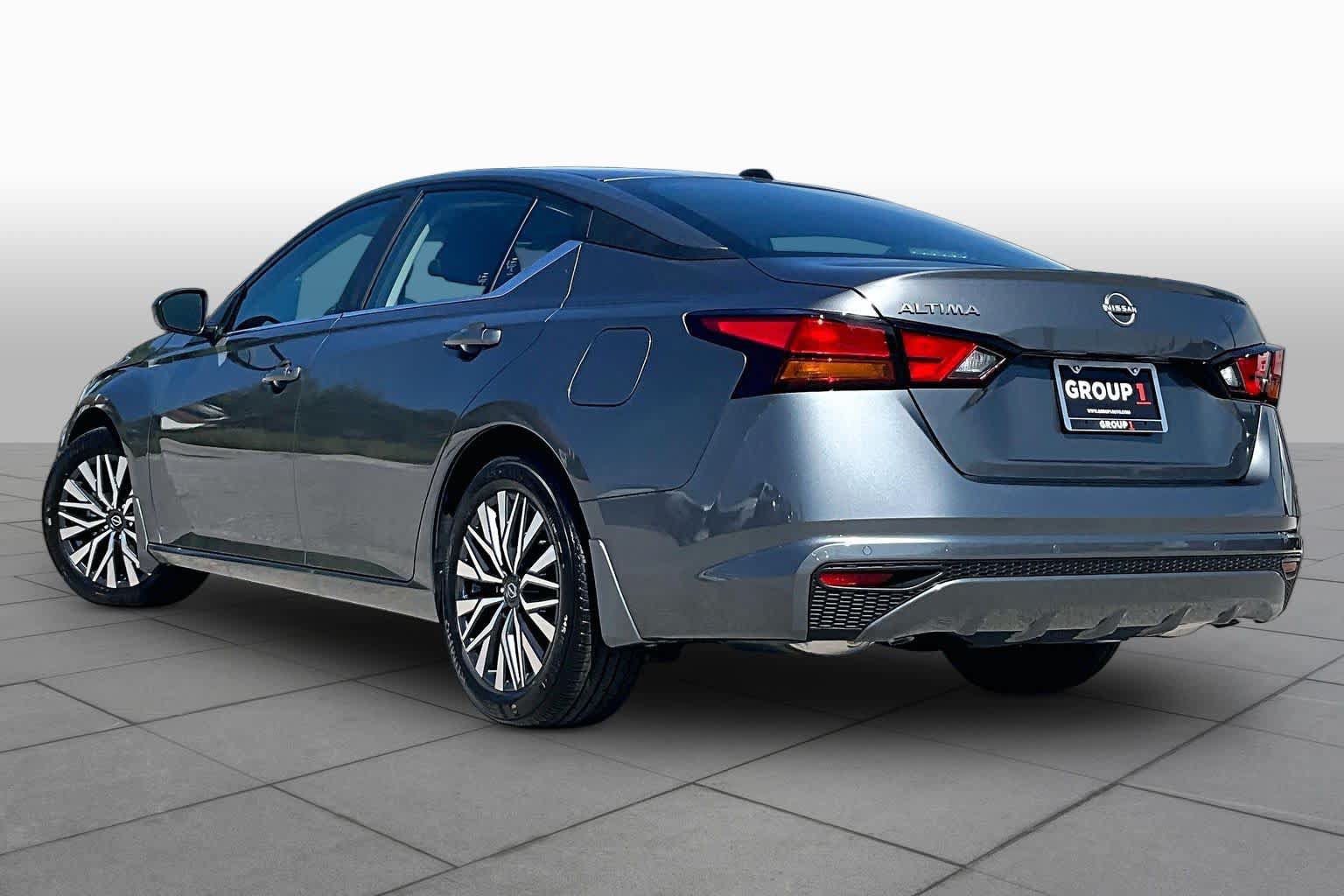 New 2026 Nissan Altima 2.5 SV FWD image 12