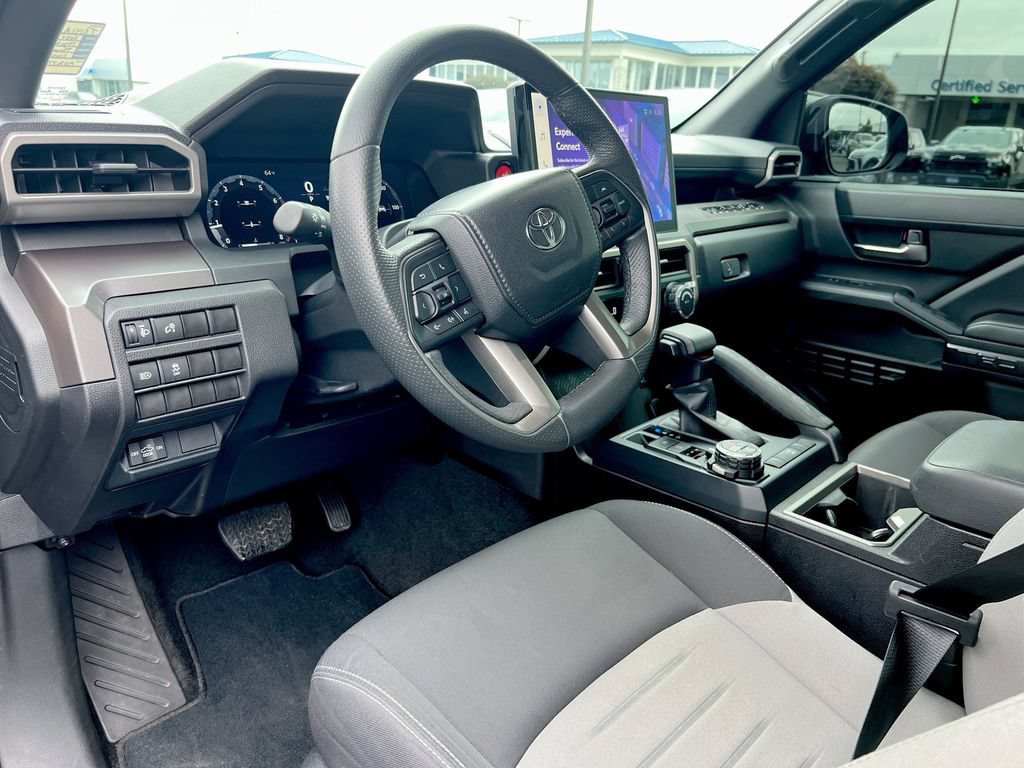 Used 2024 Toyota Tacoma TRD Off-Road AWD/4WD image 10