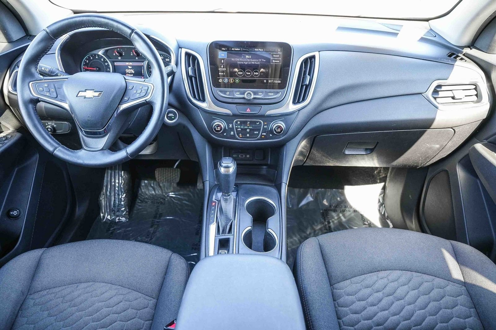 Used 2019 Chevrolet Equinox LT w/ Sun & Navigation Package AWD/4WD image 12
