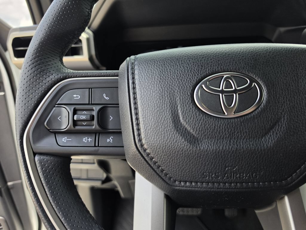 Used 2025 Toyota 4Runner TRD Off-Road Premium AWD/4WD image 28
