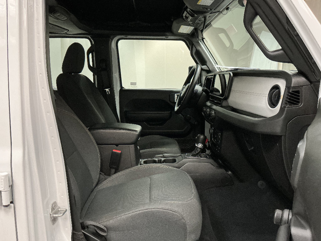 Used 2024 Jeep Gladiator Sport AWD/4WD image 32