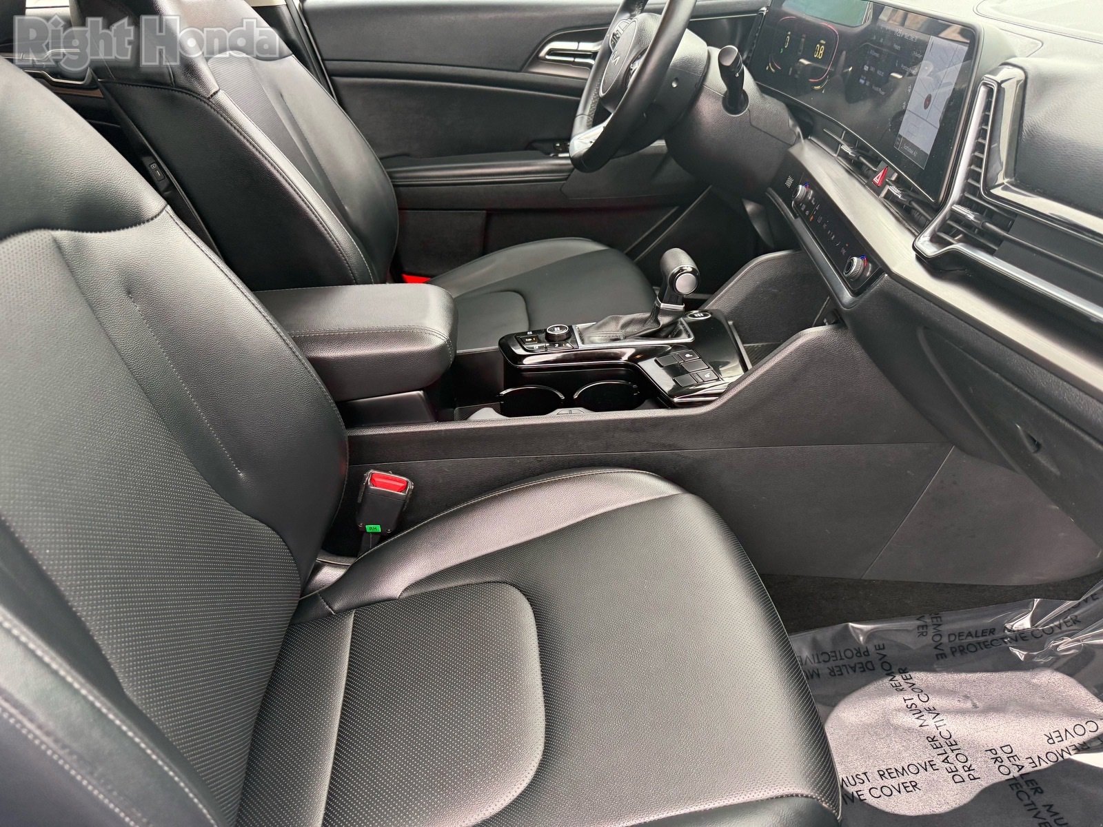 Used 2023 Kia Sportage EX image 29