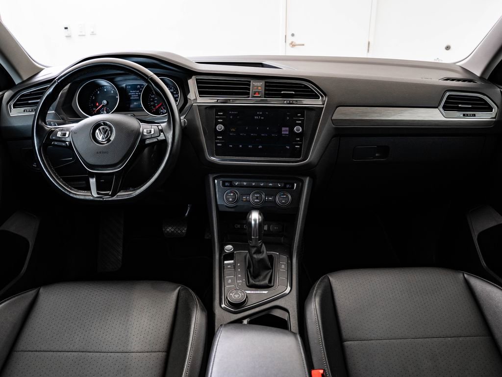 Used 2018 Volkswagen Tiguan SE AWD/4WD image 31