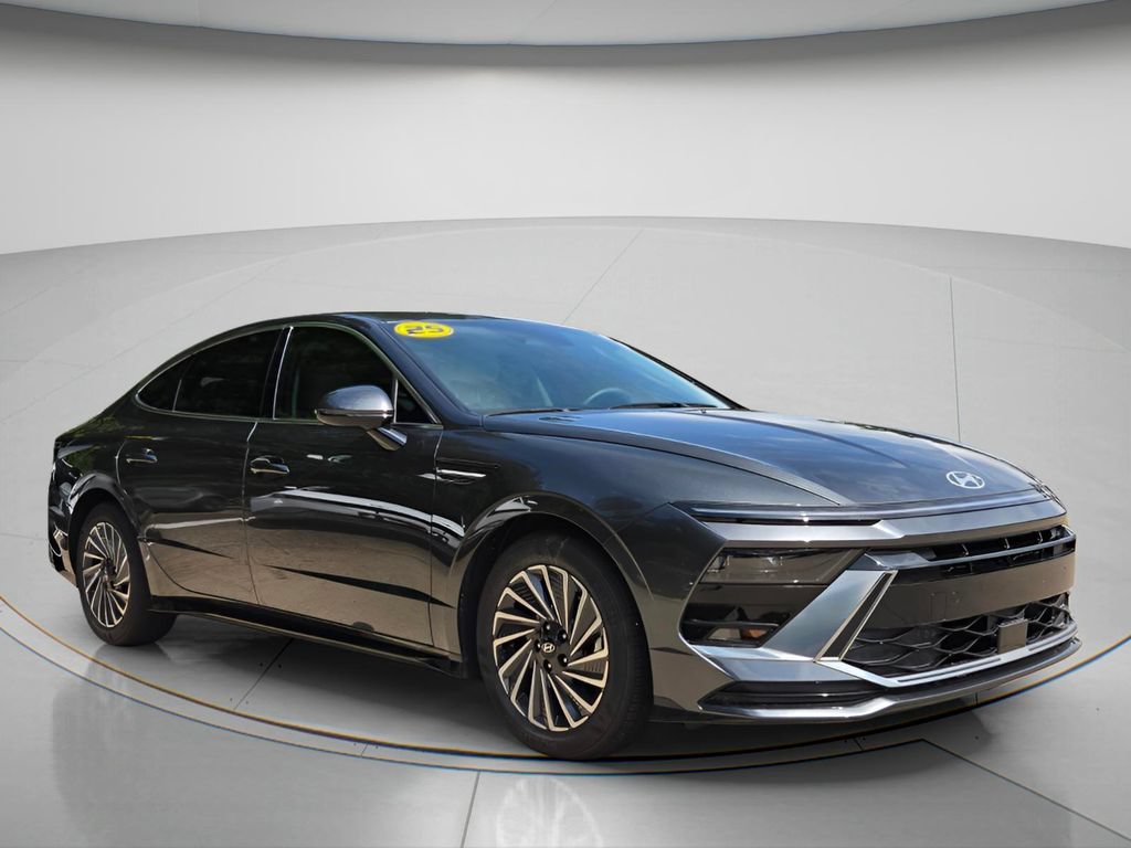 Used 2025 Hyundai Sonata SEL FWD image 9