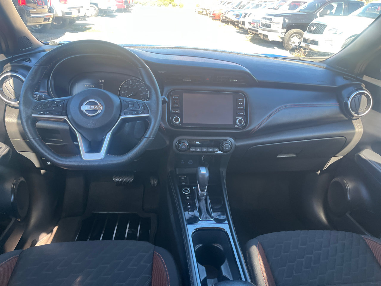 Used 2023 Nissan Kicks SR image 17
