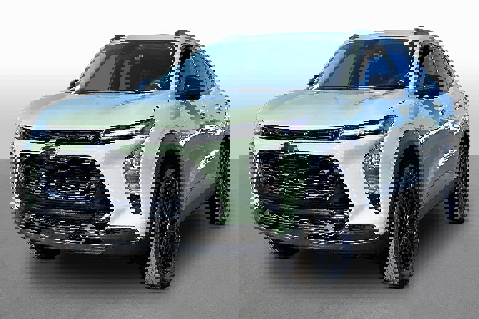 Used 2025 Chevrolet Trax ACTIV w/ Driver Confidence Package image 1