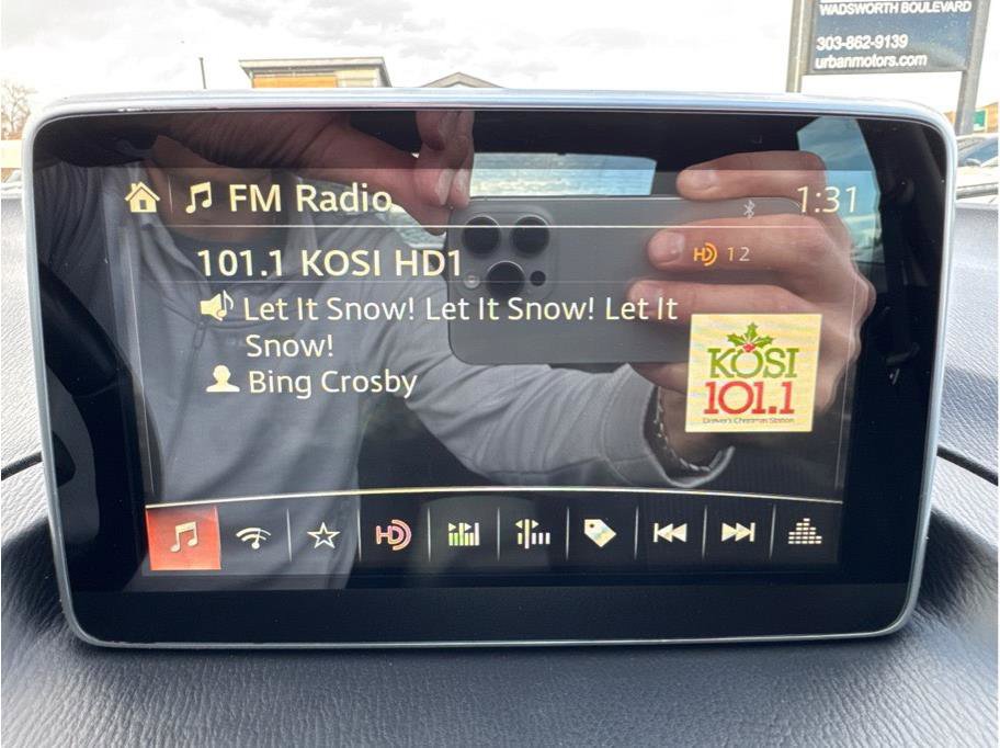 Used 2016 MAZDA MAZDA3 i Touring image 21