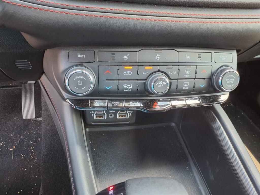 Used 2023 Dodge Durango GT image 17