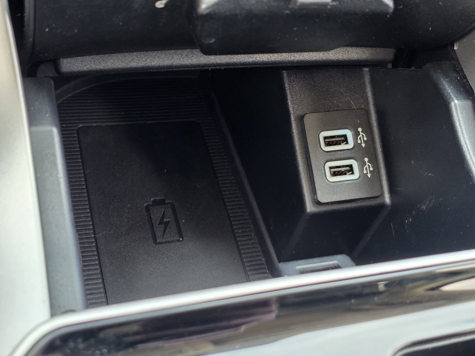 Used 2020 Ford Edge SEL w/ Convenience Package image 24