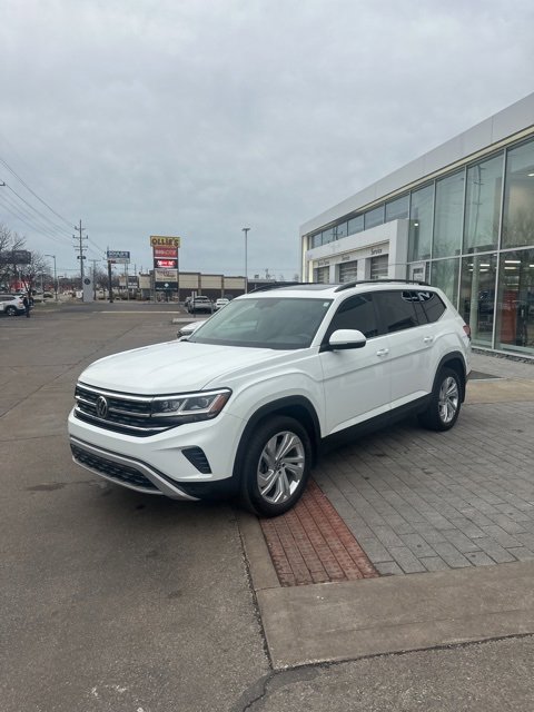 Used 2023 Volkswagen Atlas SE w/ Panoramic Sunroof Package image 24