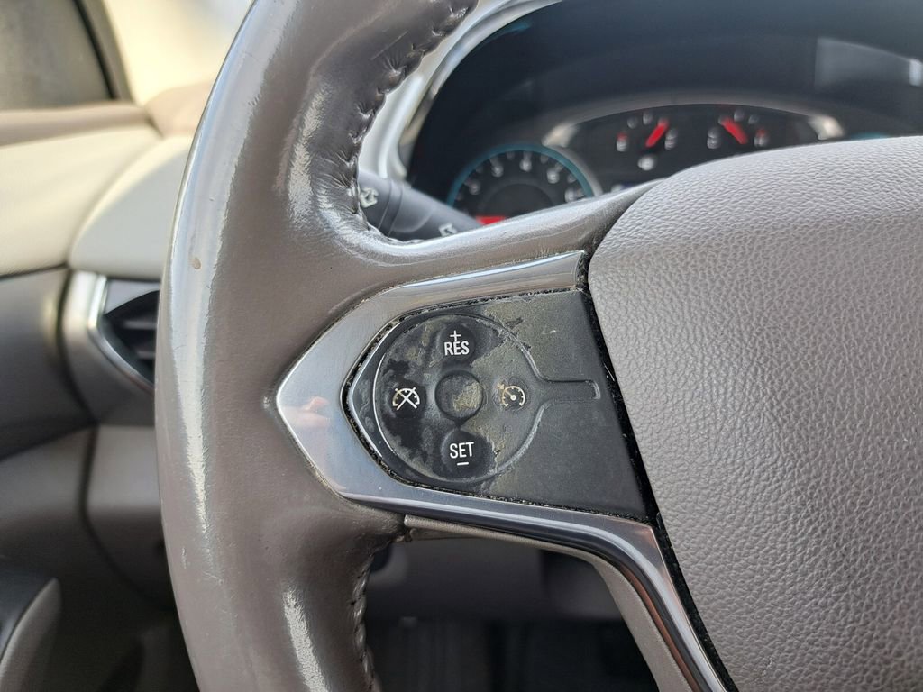 Used 2018 Chevrolet Traverse LT image 12