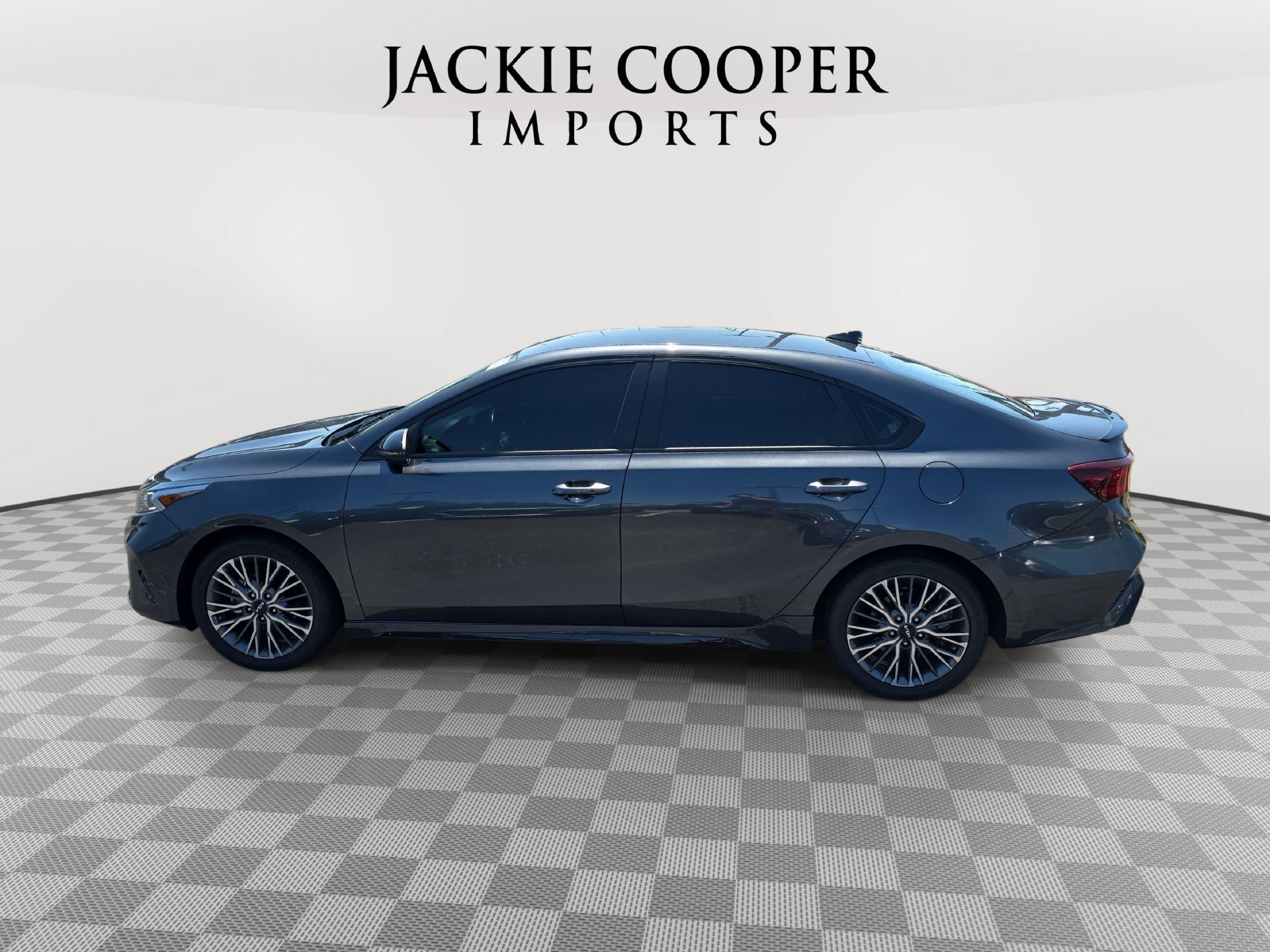 Used 2024 Kia Forte GT-Line FWD image 8
