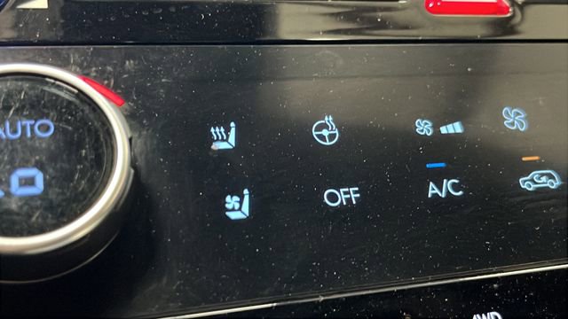 Used 2025 Hyundai Santa Fe Calligraphy AWD/4WD image 32