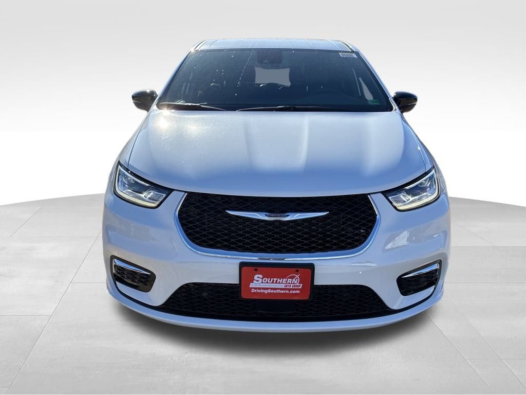 New 2026 Chrysler Pacifica Select image 9