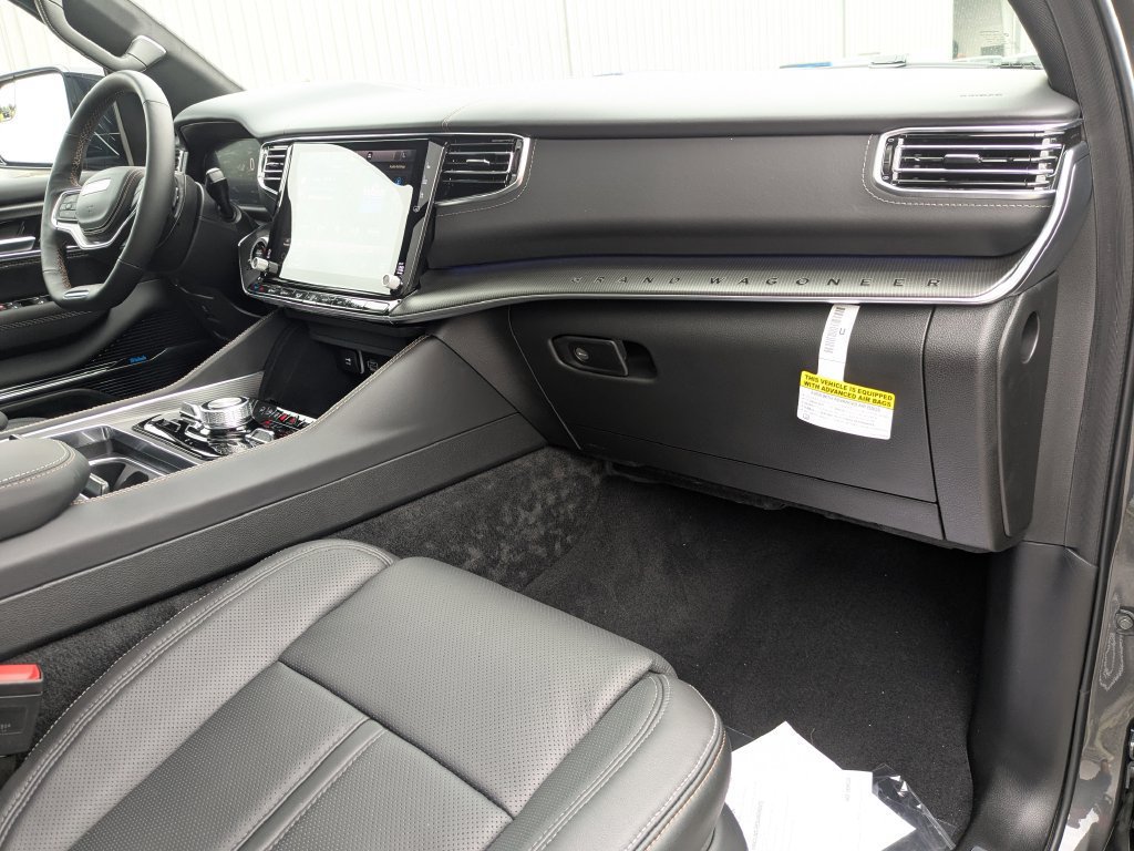 New 2027 Jeep Grand Wagoneer L Summit AWD/4WD image 10