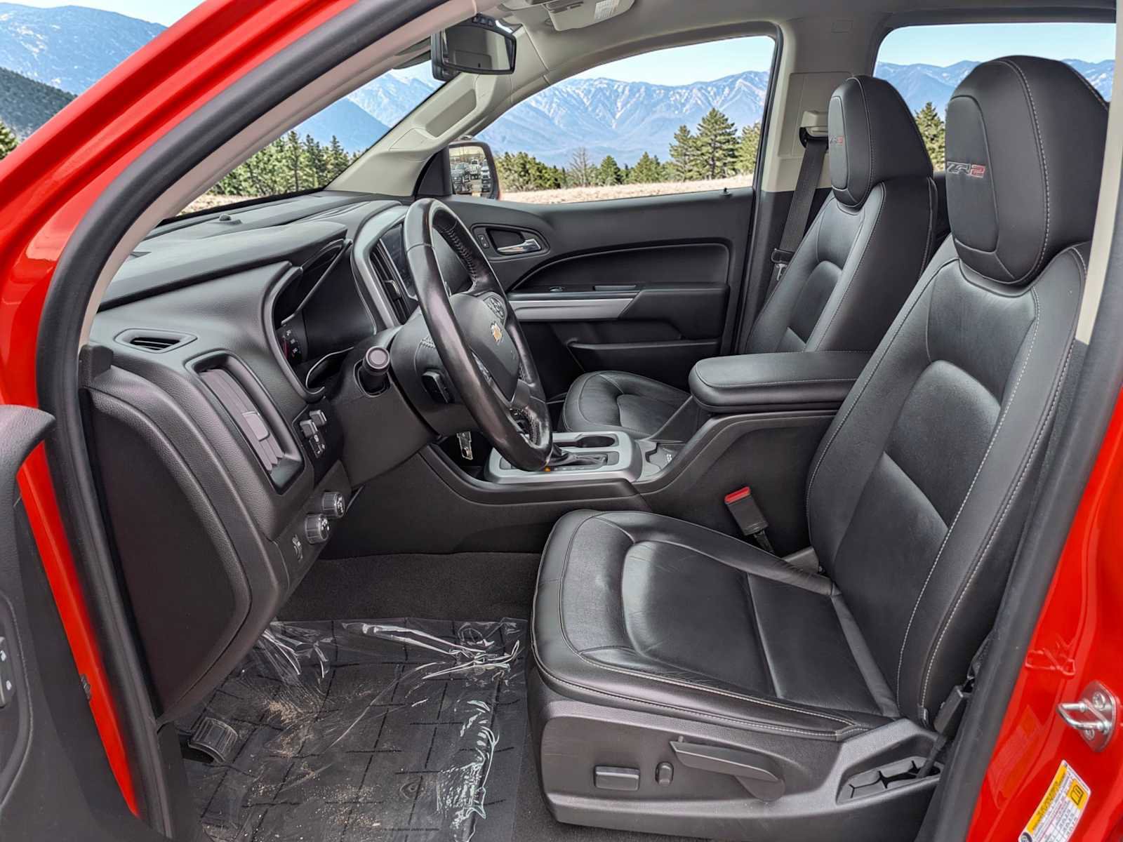 Used 2019 Chevrolet Colorado ZR2 image 16
