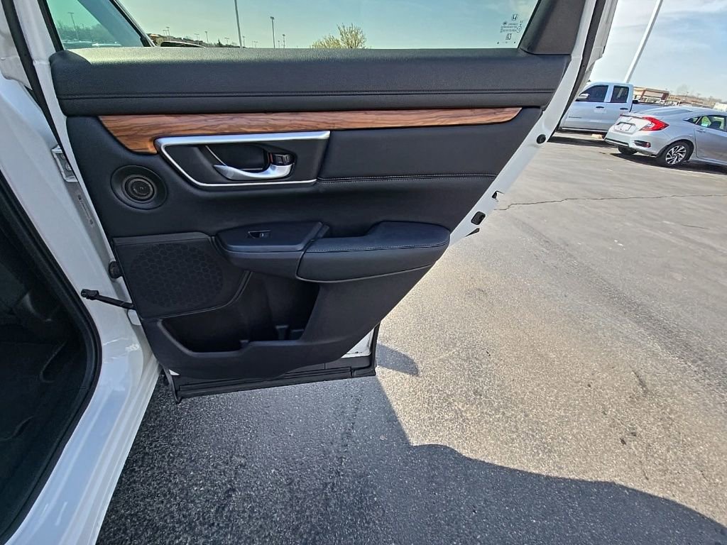 Used 2020 Honda CR-V Touring image 30