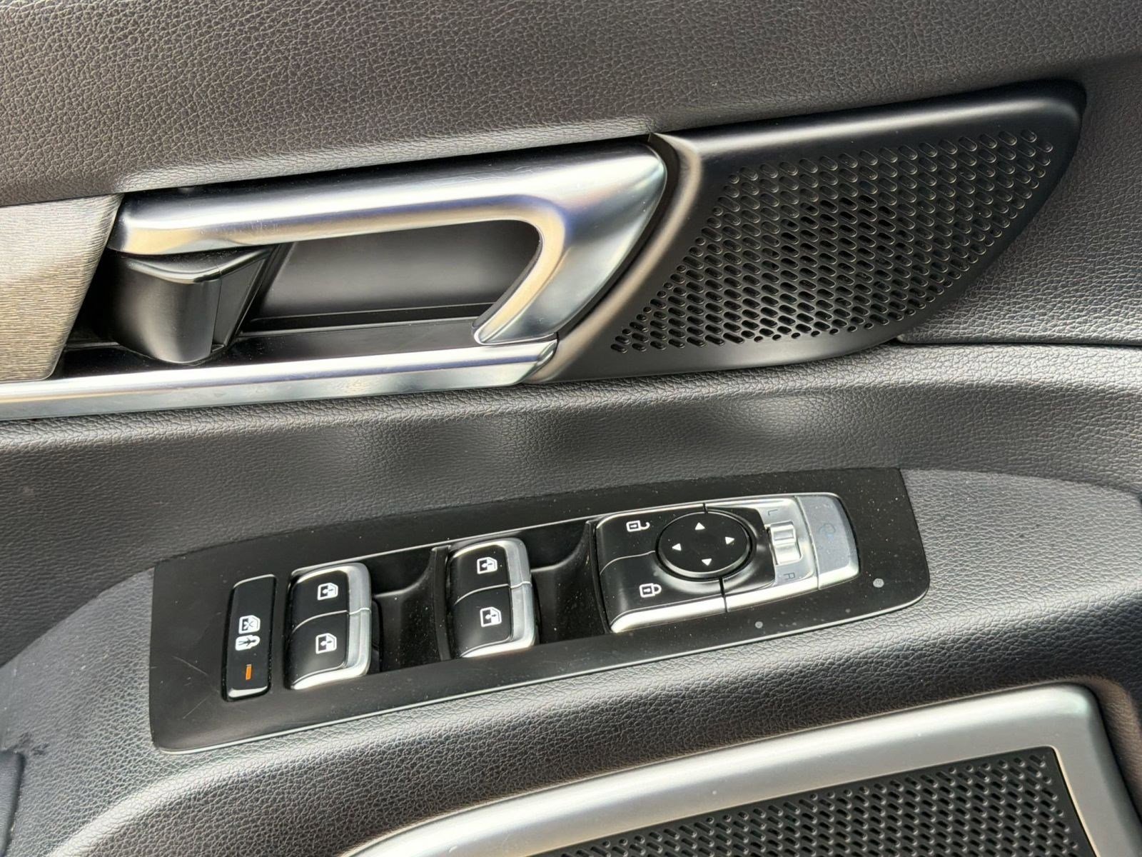 Used 2022 Kia Telluride EX w/ EX Premium Package image 21