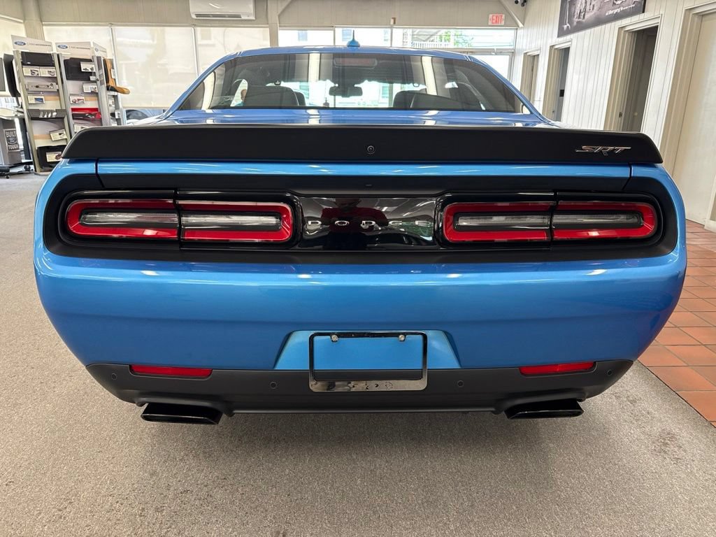 Used 2016 Dodge Challenger SRT Hellcat RWD image 6