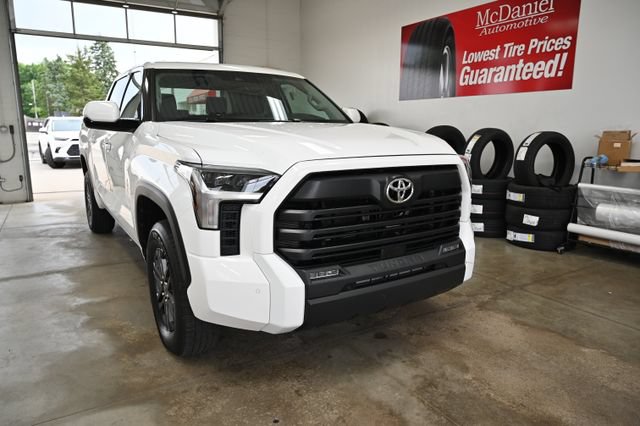 Used 2023 Toyota Tundra SR5 w/ SR5 Convenience Package AWD/4WD image 3