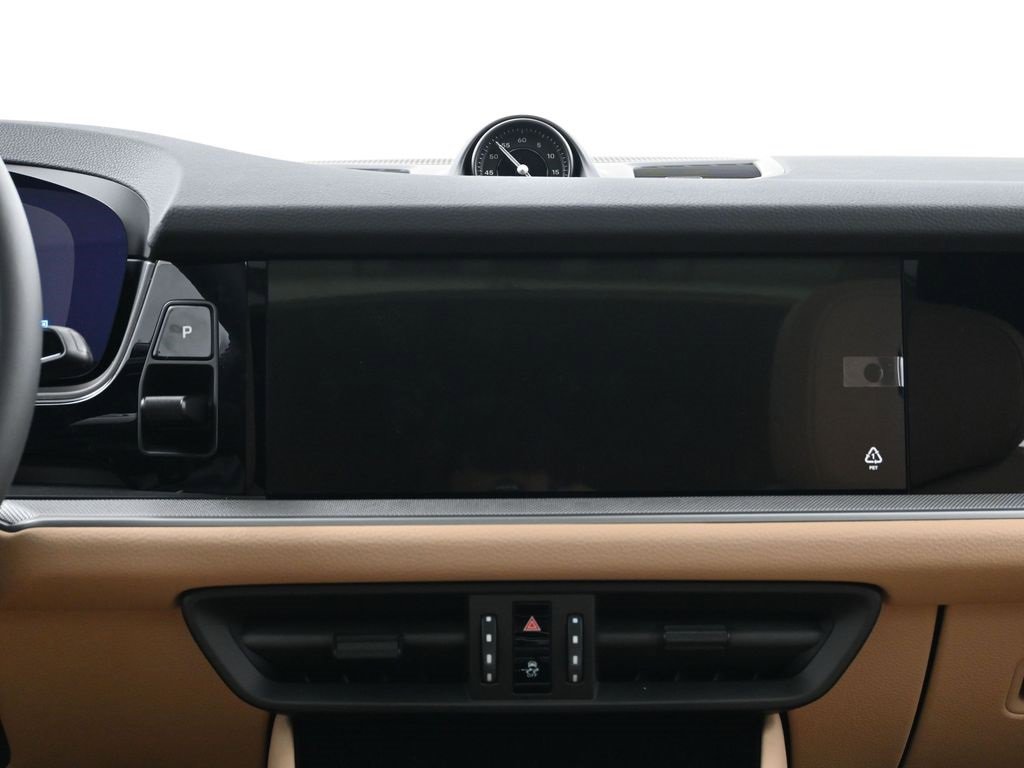 New 2026 Porsche Cayenne Coupe image 11