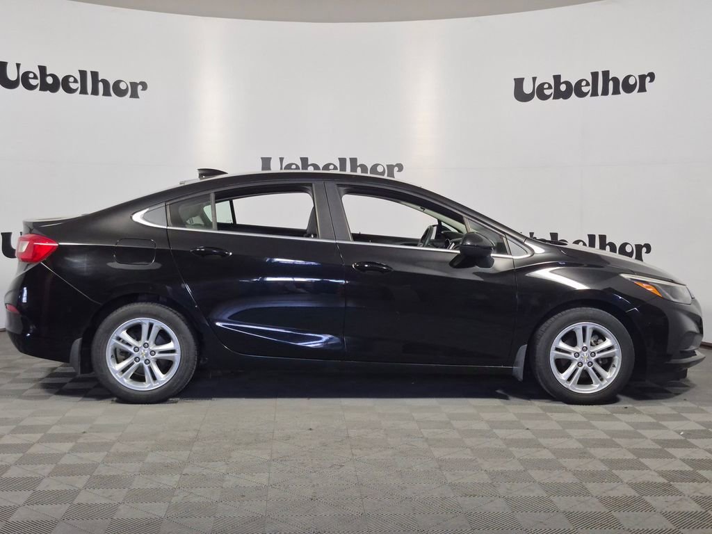 Used 2016 Chevrolet Cruze LT w/ Convenience Package FWD image 8
