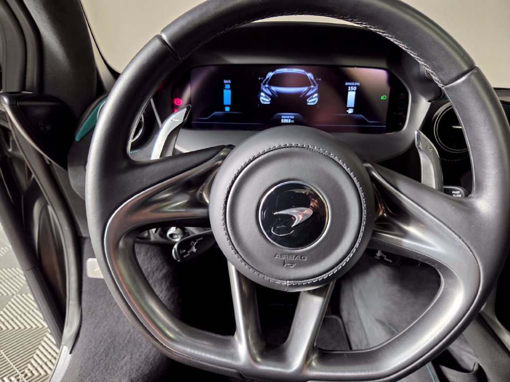 Used 2024 McLaren 750S Spider RWD image 14