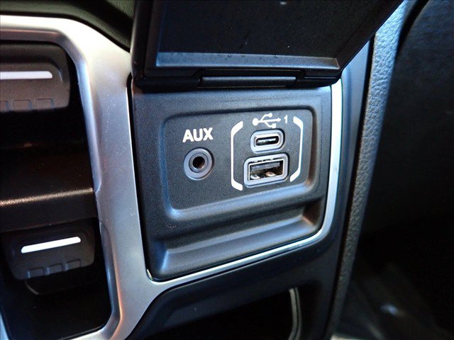 Used 2024 Jeep Wrangler Unlimited w/ Convenience Group AWD/4WD image 17
