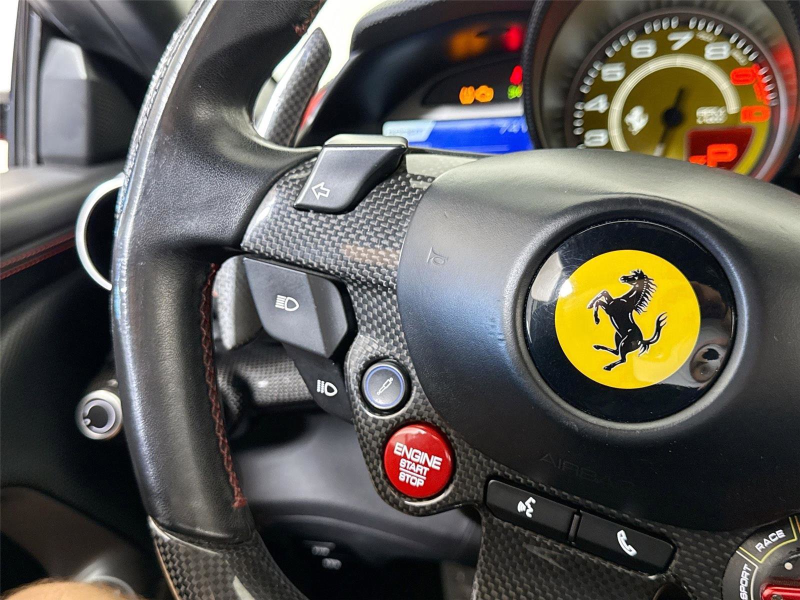 Used 2018 Ferrari 812 Superfast RWD image 22